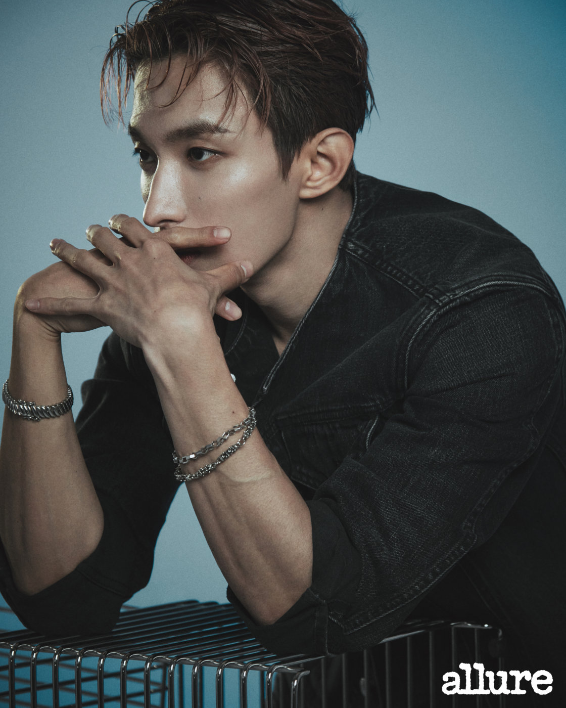 [잡담] 세븐틴 에스쿱스 도겸 얼루어 남자 냄새 심한데..? | 인스티즈