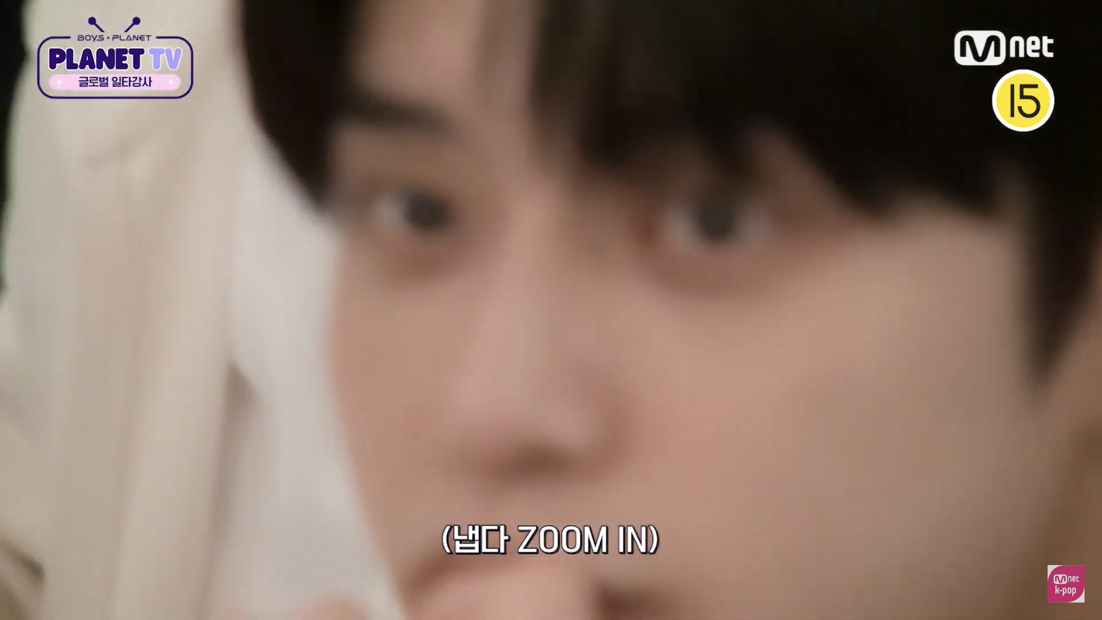 [잡담] 아니 비하인드 김지웅 얼굴 이게 맞나 | 인스티즈