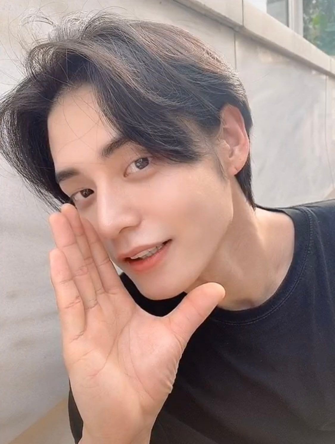 [잡담] 초면인 김지웅 과사가 아직까지 존재한다니 믿을 수 없군요 | 인스티즈