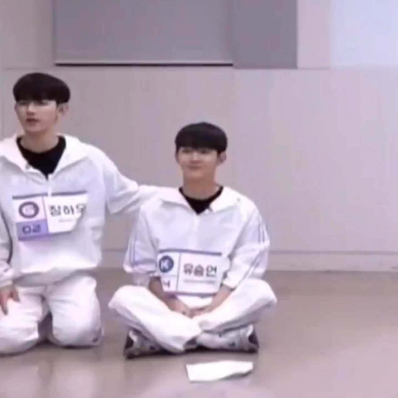 [잡담] 이 사진 왤케 아들 자랑하는 아빠 같지 | 인스티즈