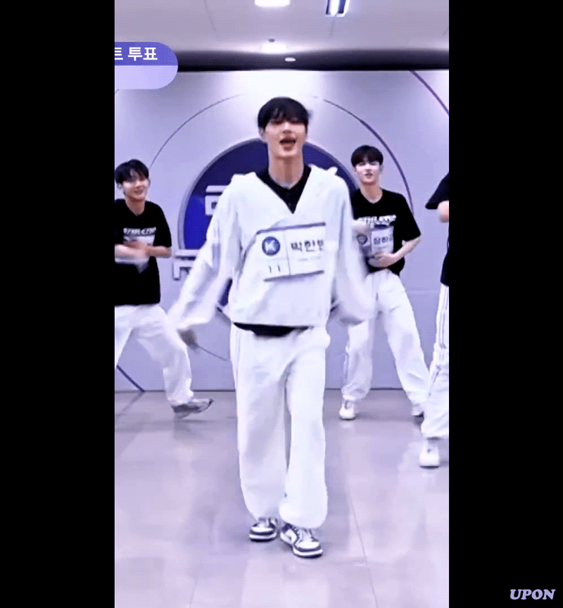 [잡담] 젤리팝 손바닥 촵 하는 안무 박한빈 너무 잘해.. | 인스티즈