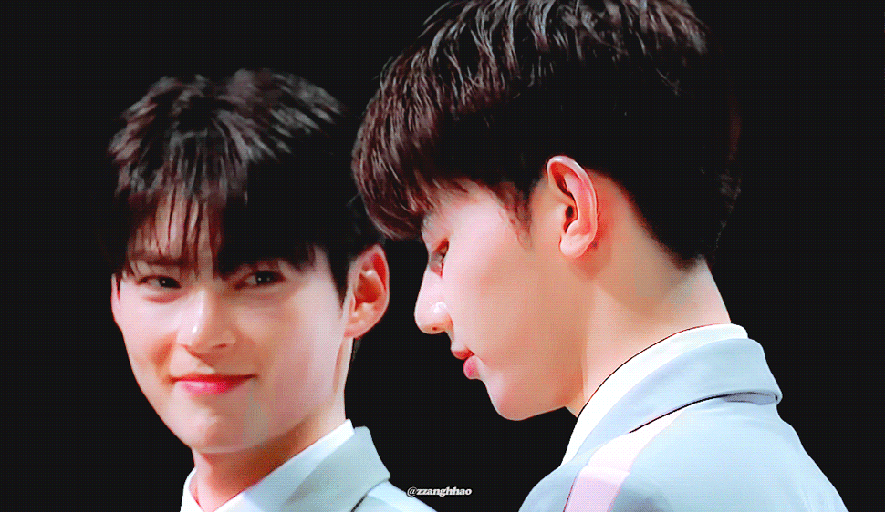 [잡담] 성한빈 레전드 순발식 눈빛짤<<new!(feat.하오) | 인스티즈