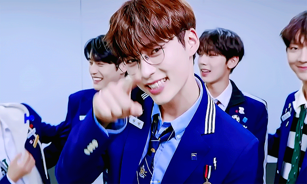 [잡담] 안경 낀 성한빈 전교학생회장상 그 자체,, | 인스티즈