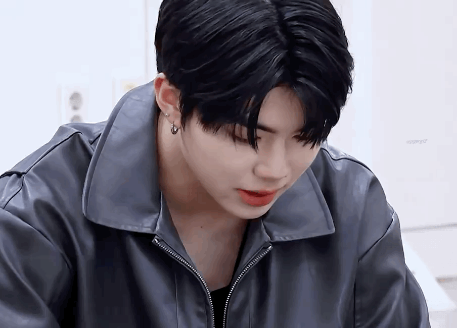 [잡담] 나는 이런 박건욱 볼 수 없어 | 인스티즈