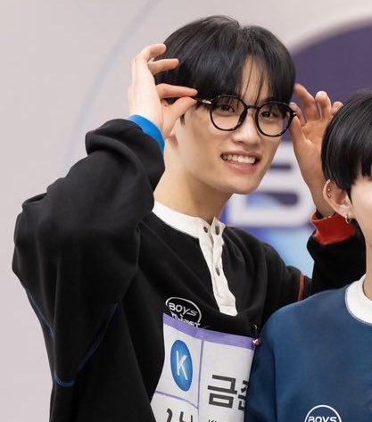 [잡담] 안경 쓴 금준현 귀여워 | 인스티즈