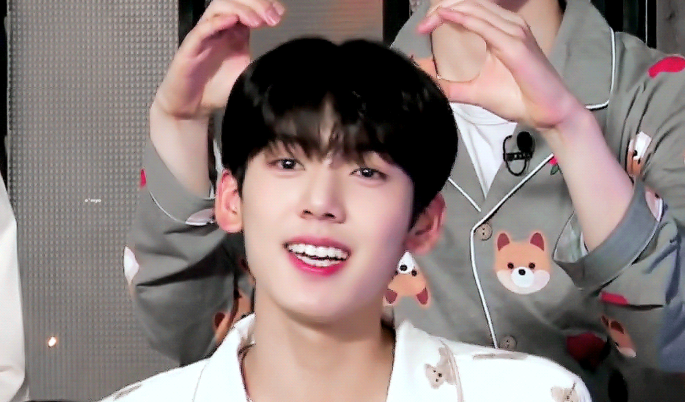 [잡담] 아기토끼 굿모닝🩷 | 인스티즈