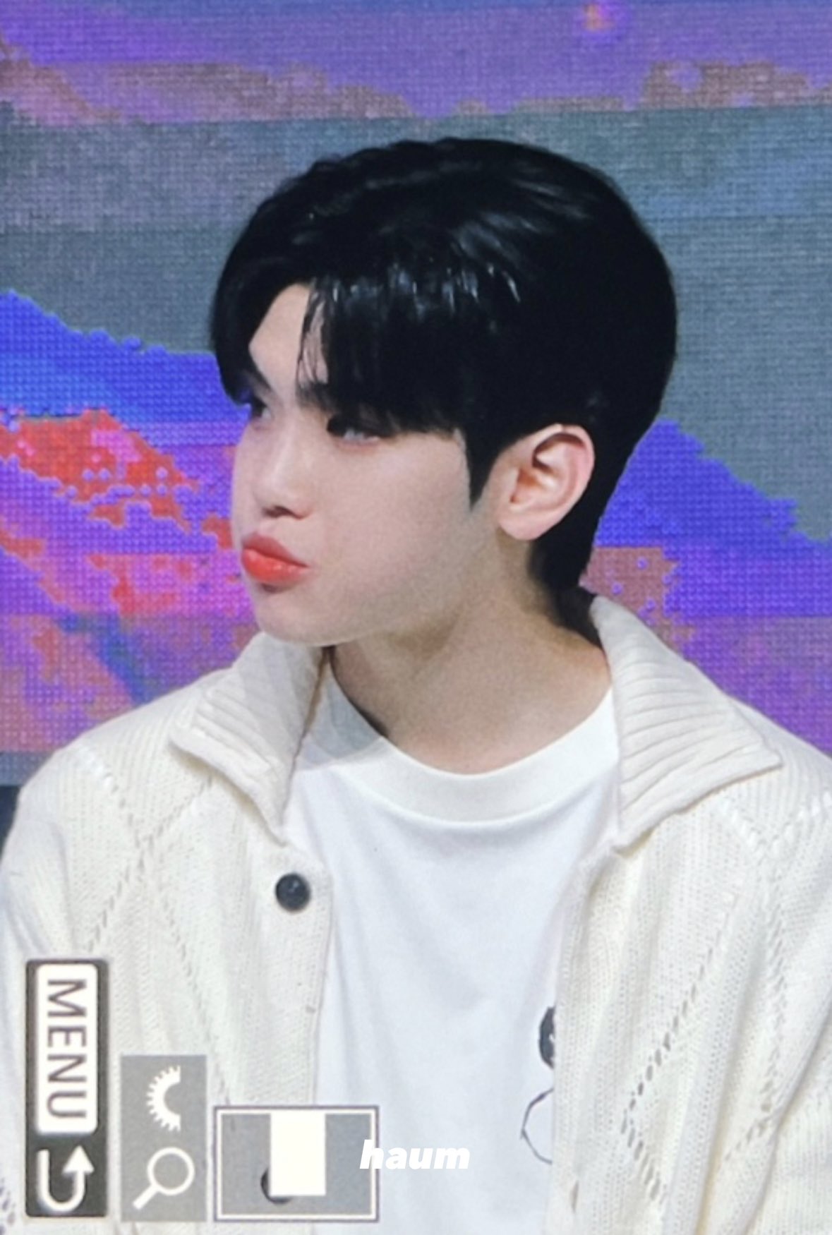 [잡담] 태래 얼굴 신기함 아예 옆라인은 | 인스티즈