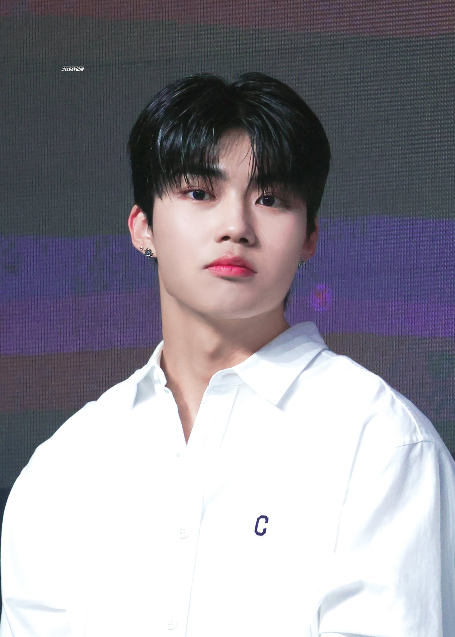 [잡담] 쁘띠 건욱이 사진이나 보자 건빵단들 ㅜㅜㅜ | 인스티즈