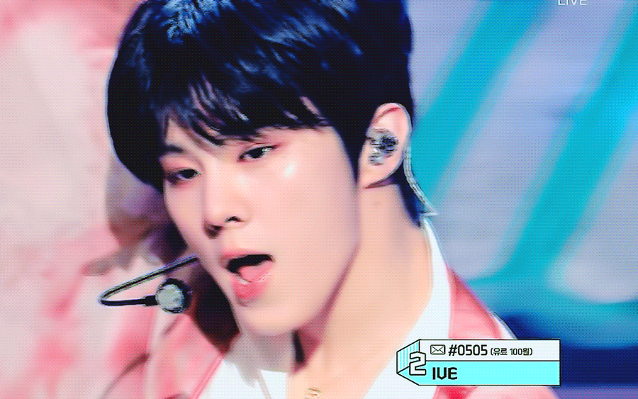 [잡담] 김우석 짤 하나에 분위기 다른거 봐 | 인스티즈