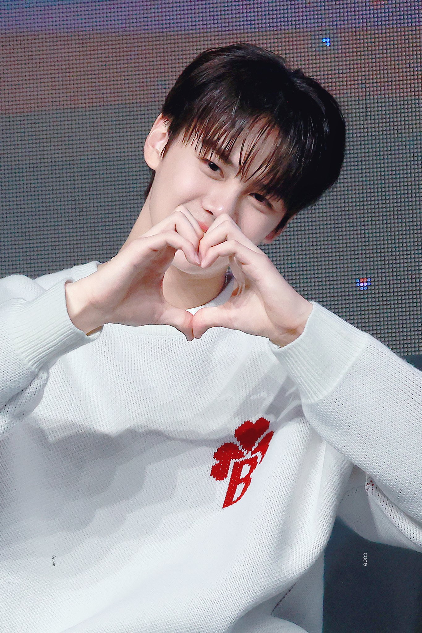 [잡담] 규빈아 잘생긴 거 축하해요 | 인스티즈