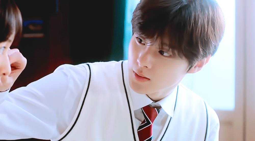 [잡담] 김우석이 2023년에 말아주는 소년미는 이런거구나 | 인스티즈