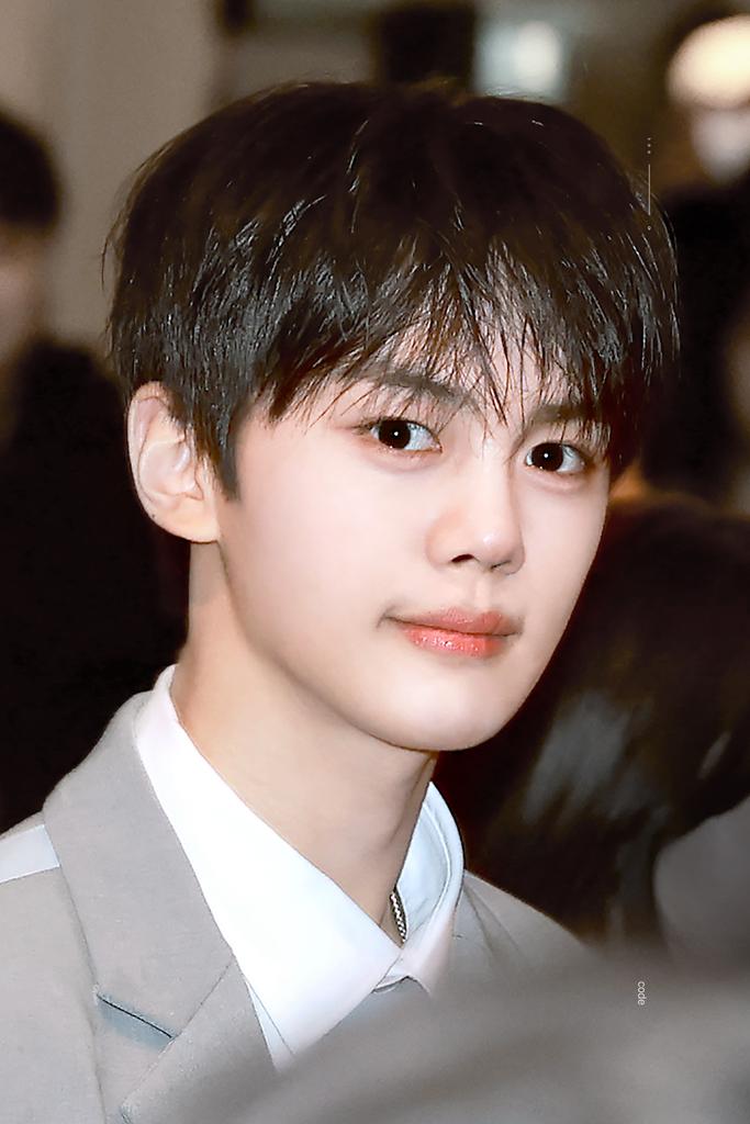 [잡담] 규빈아 잘생긴 거 축하해요 | 인스티즈