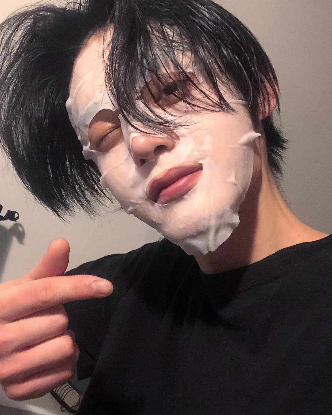 [잡담] 김지웅씨 데뷔하고 머리 또 길러 주세요... | 인스티즈