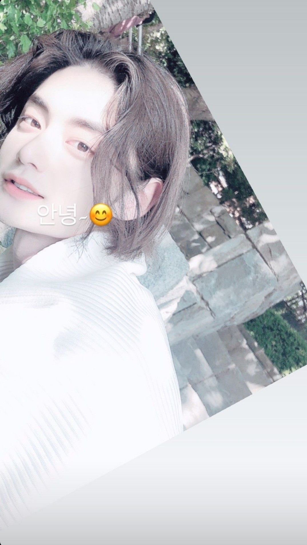 [잡담] 김지웅씨 데뷔하고 머리 또 길러 주세요... | 인스티즈