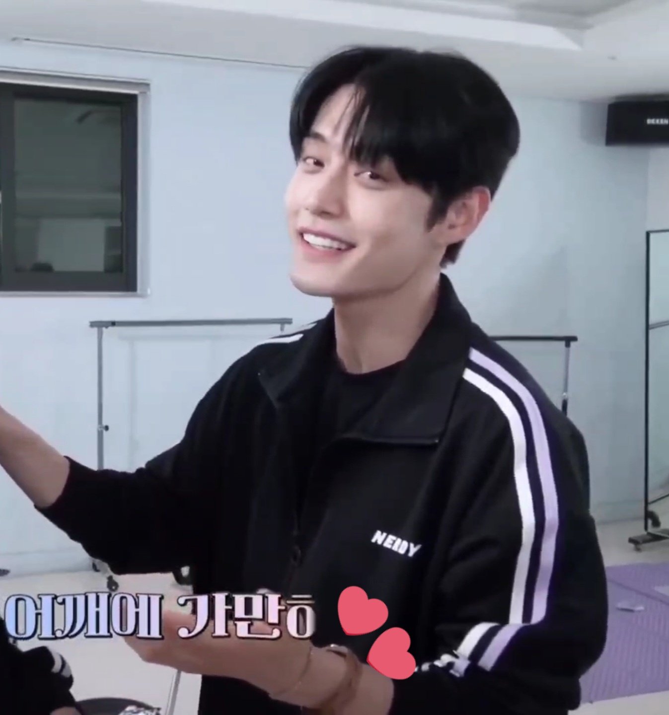 [잡담] 헐랭 지웅이 이거 팬이 선물해준 거욨어???? | 인스티즈