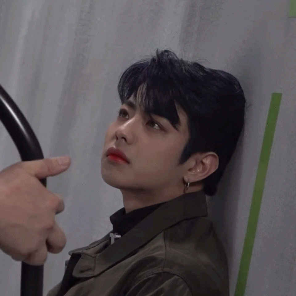 [잡담] 케이타 눈이 넘이뿌다 | 인스티즈