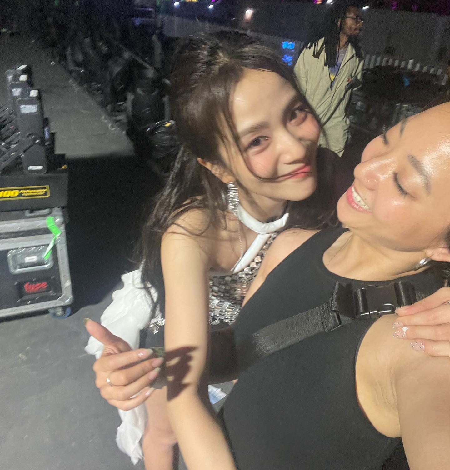 [잡담] 지수 댄서랑 찍은 사진 개예쁘다 | 인스티즈