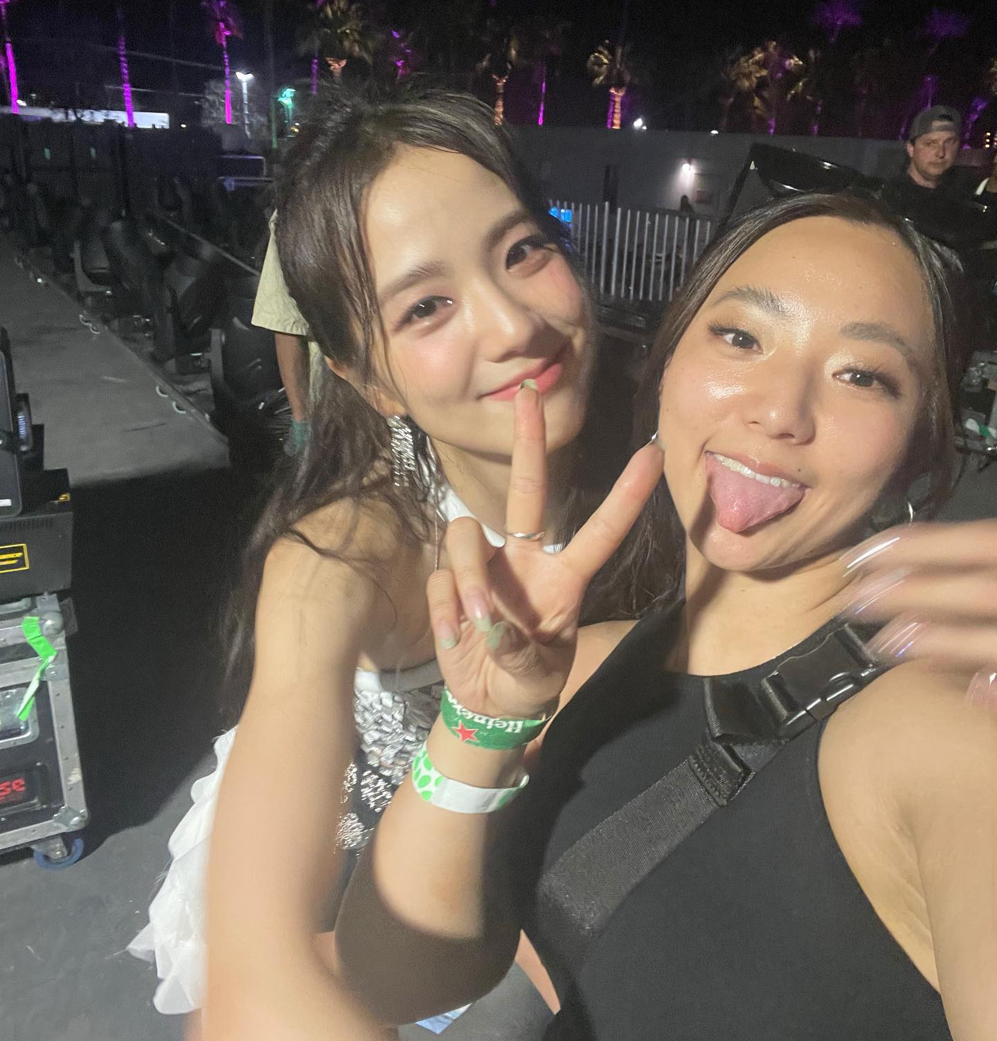 [잡담] 지수 댄서랑 찍은 사진 개예쁘다 | 인스티즈