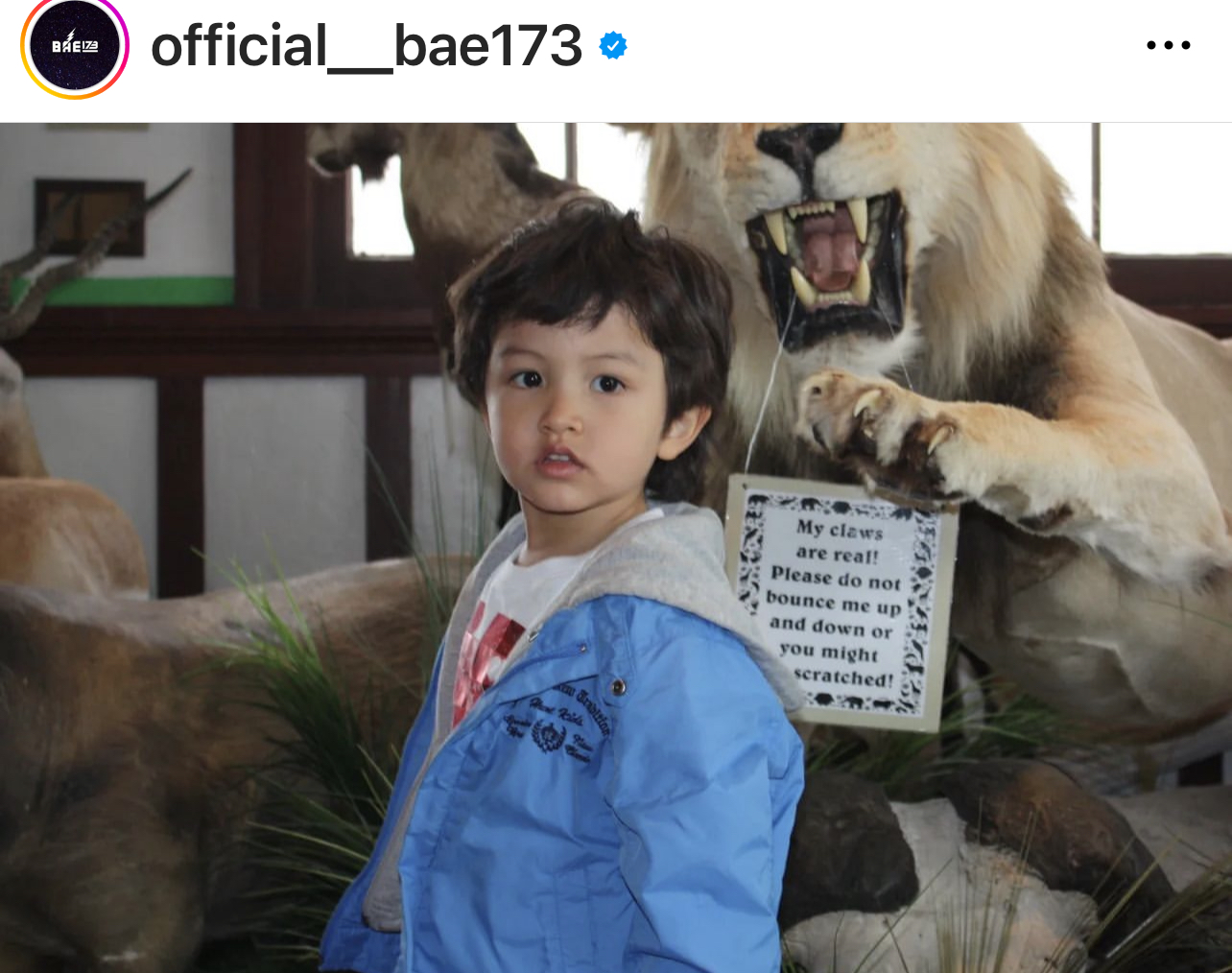 [잡담] 오 어린이날 애기사진중에 넘 귀엽다 (혼혈같기도 하고 아닌것 같기도) | 인스티즈