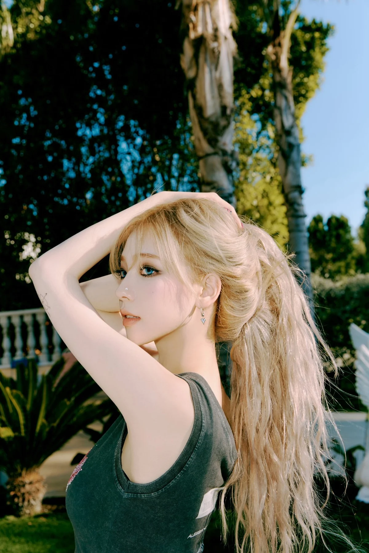 [잡담] 와 금발 스모키 파란렌즈 카리나... | 인스티즈