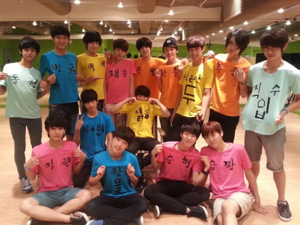 [잡담] 세븐틴 정기모임 드코 이 컨셉 하는 사람 과연 | 인스티즈