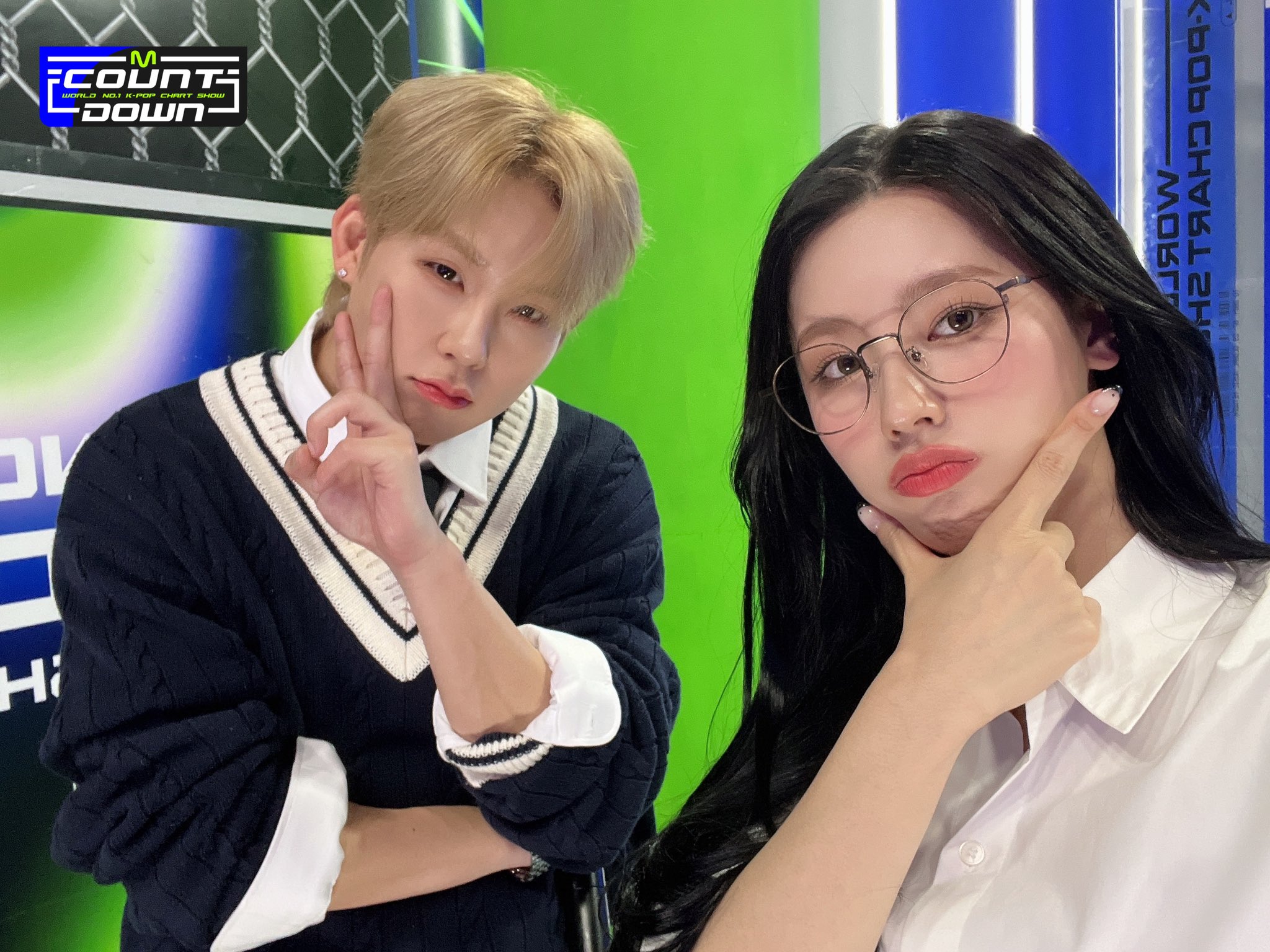 [잡담] 야 오늘 조미연 헤메코 다 죽었다 흰셔츠에 머리 까고 안경 썼어; | 인스티즈