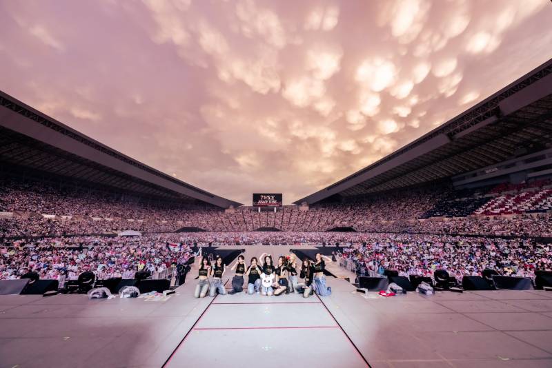 14일(일), 💖트와이스 5TH WORLD TOUR "READY TO BE" IN OSAKA🍭 | 인스티즈
