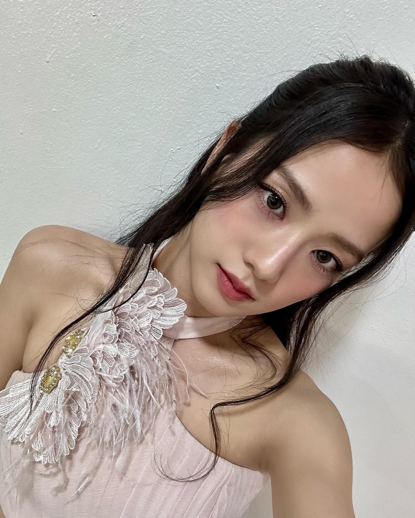 [잡담] 내 기준 셀카 제일 잘 찍는 여돌 | 인스티즈