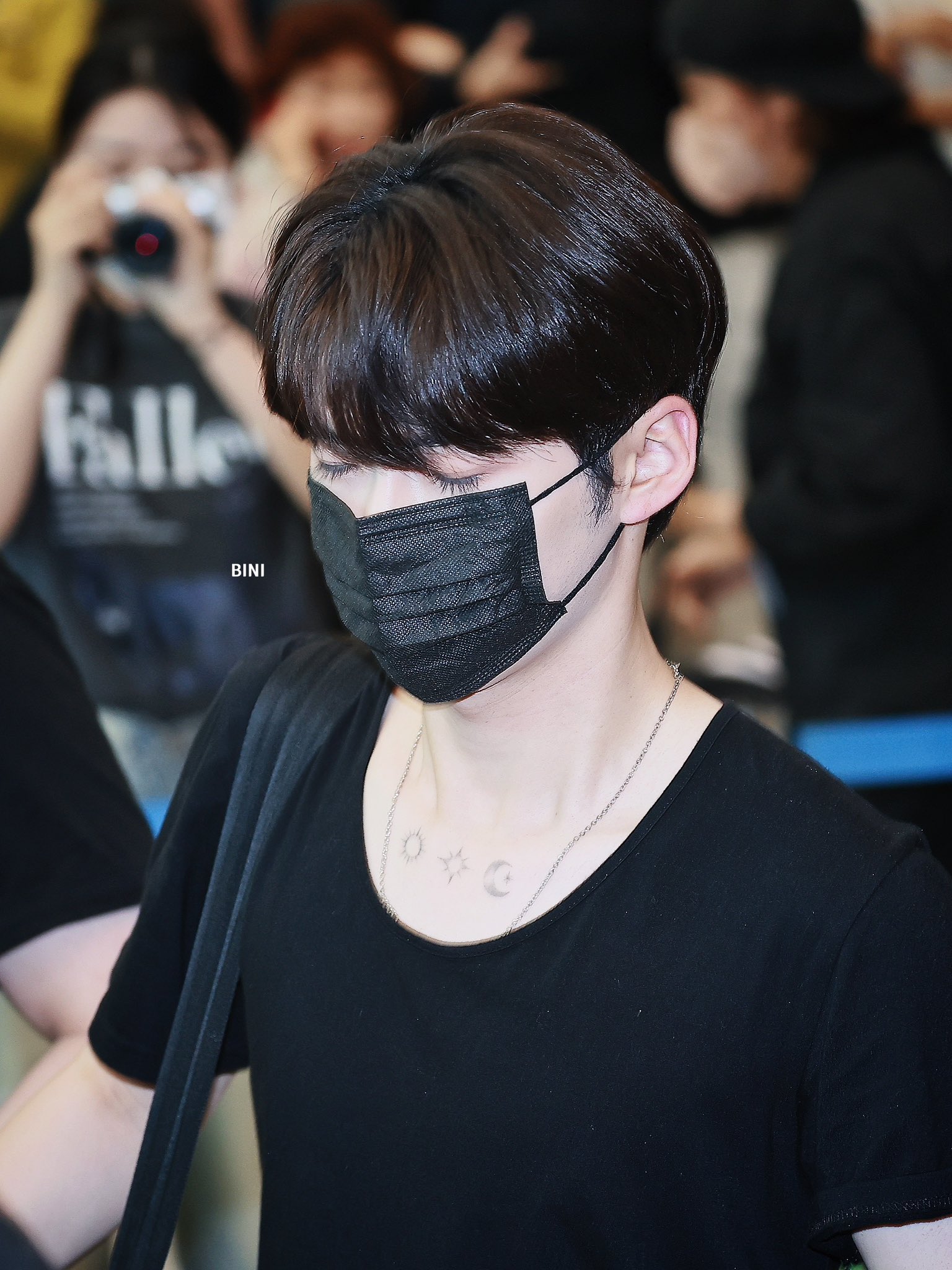 [잡담] 근데 속눈썹 이렇게 길면 앞 잘보이나 | 인스티즈