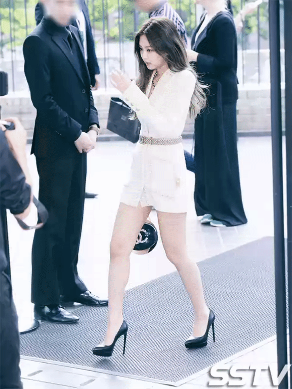 [잡담] 난 누가뭐래도 제니는 샤넬이 젤 찰떡이라고 생각하뮤 | 인스티즈