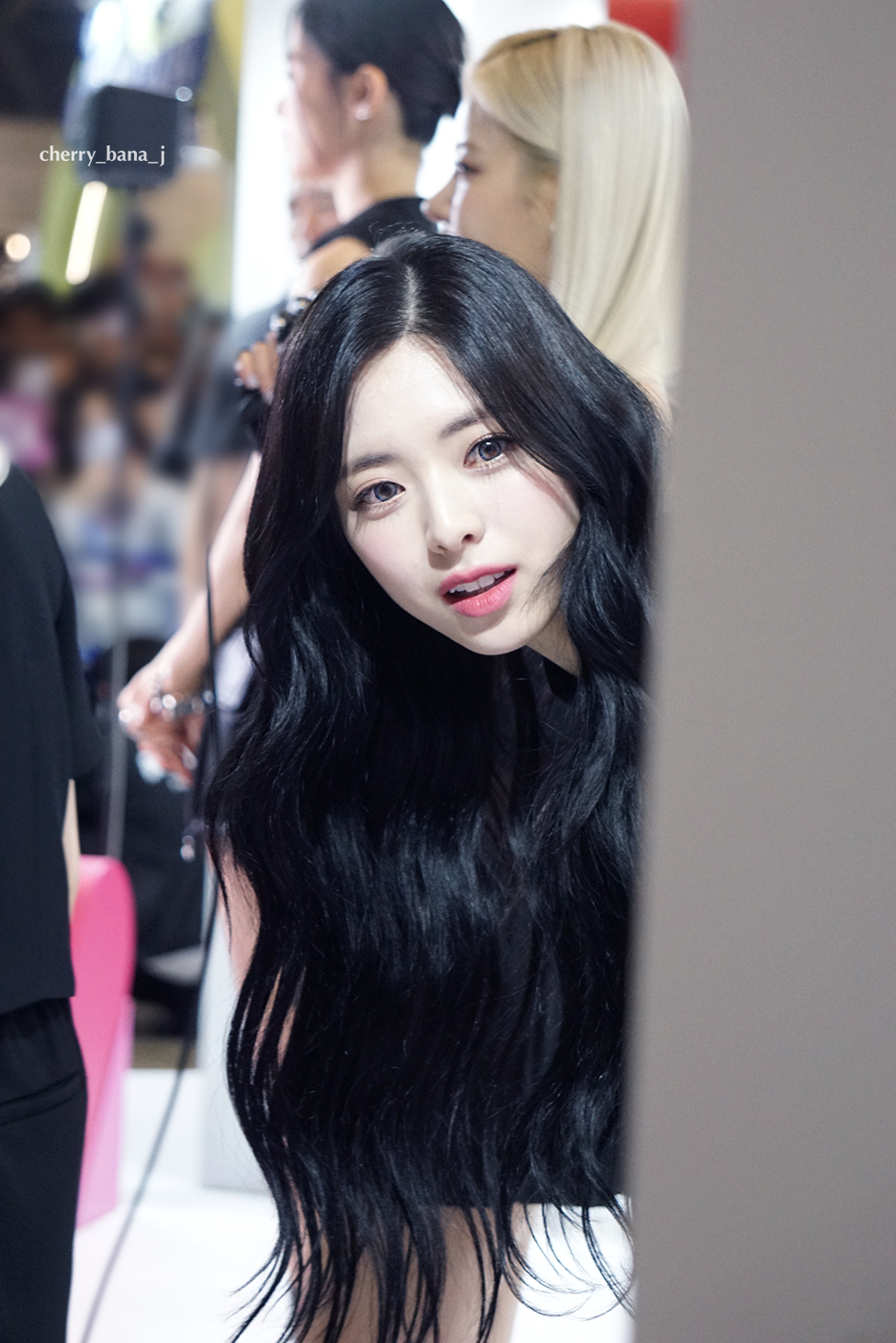 [잡담] 유나 얼굴 진짜 거짓말같다 | 인스티즈