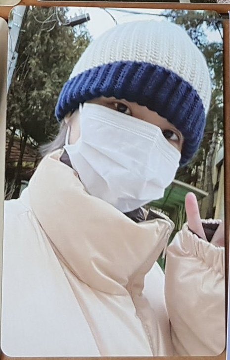 [잡담] 에? 아이유 하얀 머리..? 은발?? 같은데 | 인스티즈