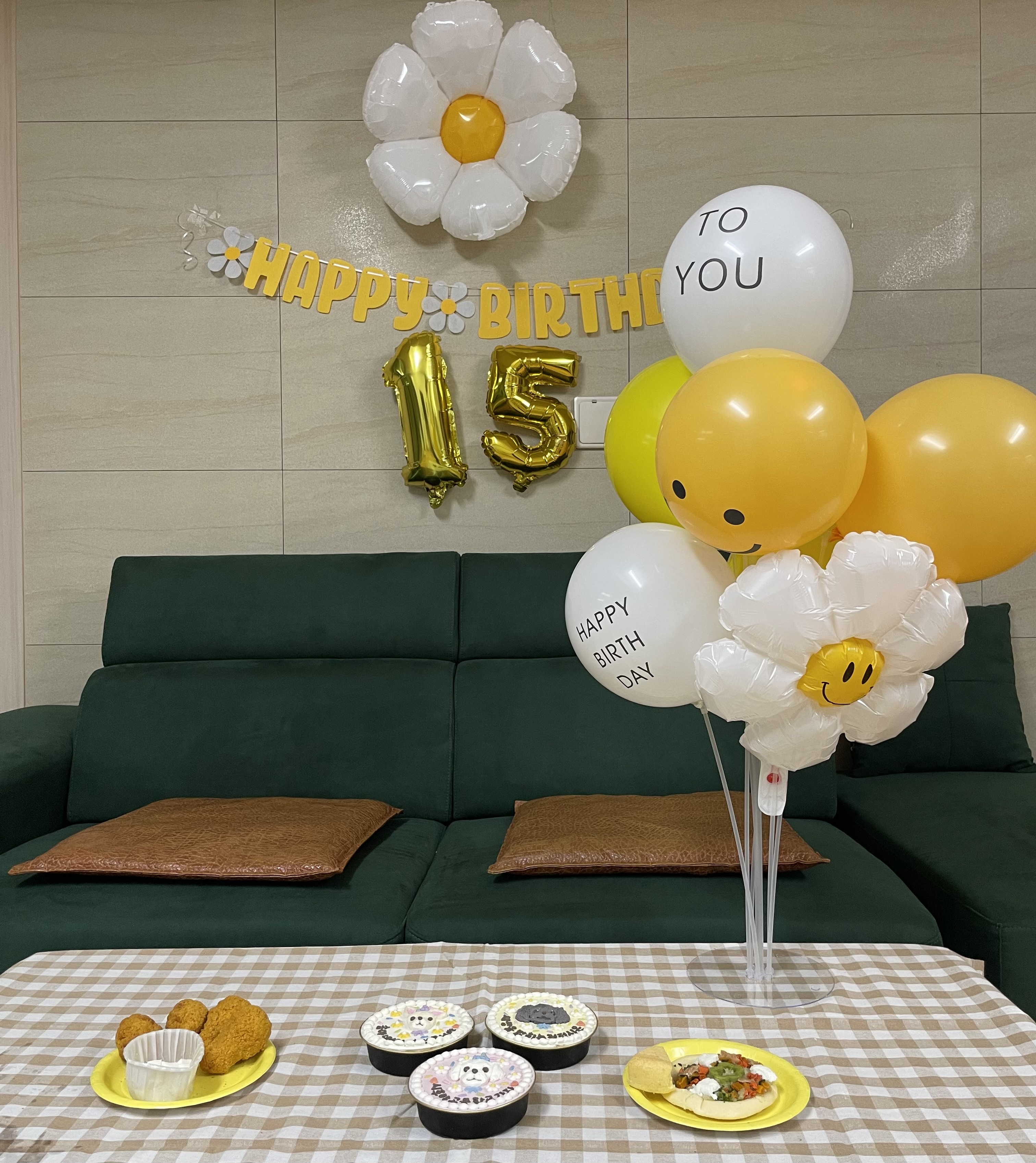 ㅎㅎ 오늘 우리 강아지들 생일파티 해줬어!!!! | 인스티즈