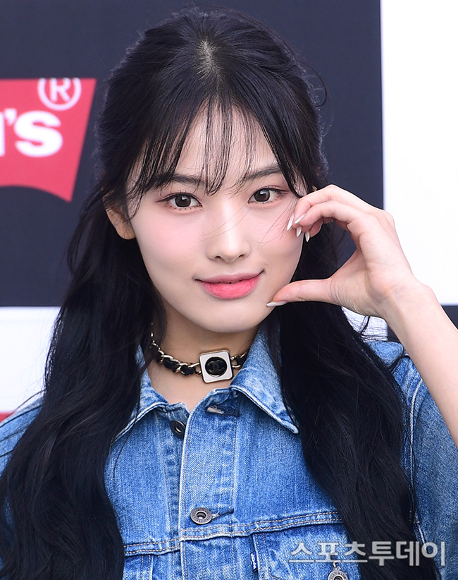 [잡담] 엔믹스 탈퇴 후 첫 공식석상 선 지니.jpg | 인스티즈