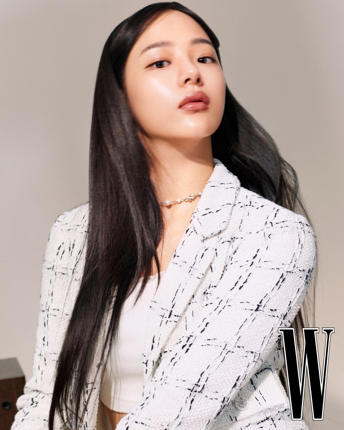 [정보/소식] 뉴진스 민지의 샤넬 서머 메이크업 x W korea | 인스티즈