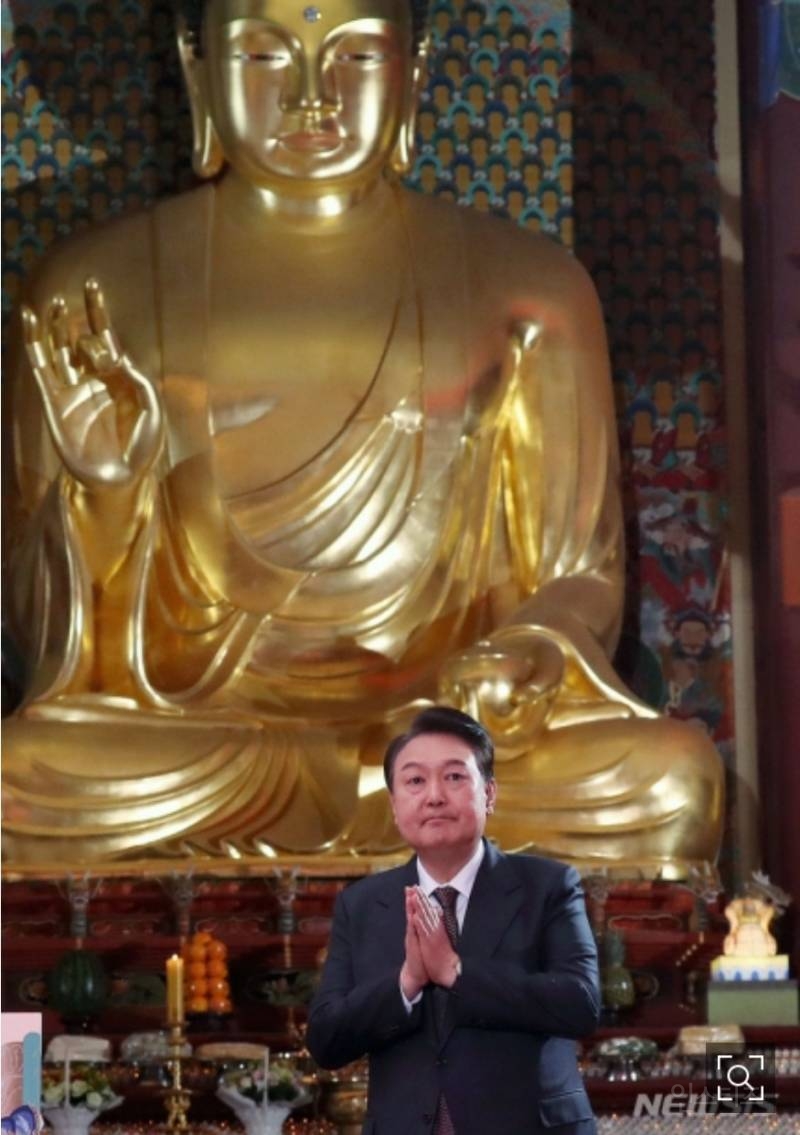 윤석열 대통령, 부처님오신날 봉축법요식 참석 "국정철학은 부처님의 가르침" | 인스티즈