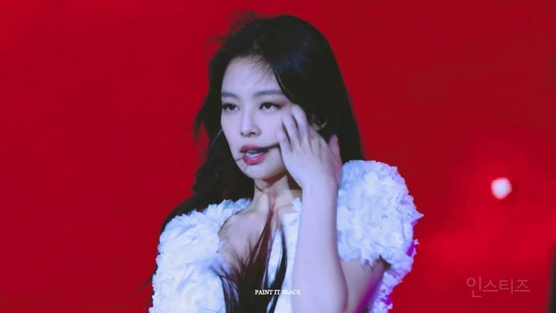썸네일부터 예쁜 블랙핑크 제니 - 하이드파크 SOLO & 유앤미 직캠 | 인스티즈
