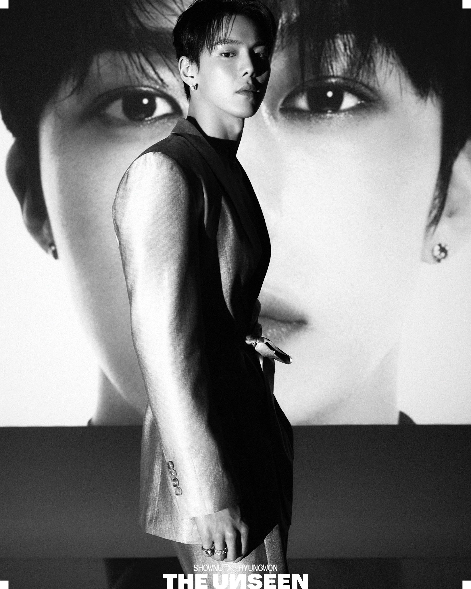 [정보/소식] 몬스타엑스 셔누X형원 The 1st Mini Album 'THE UNSEEN' 🕶 CONCEPT PHOTO UNSEEN ALBUM only | 인스티즈