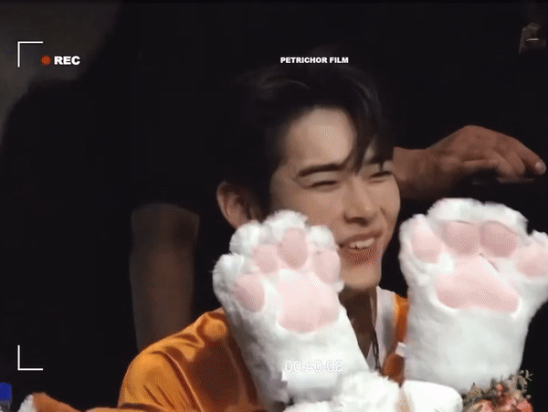 [잡담] 성한빈 이런 버릇 너무 귀여움 | 인스티즈