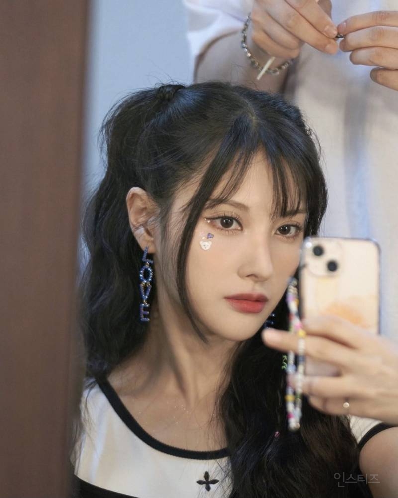 이전엔 몰랐는데 요즘들어 예쁘다는 아이돌 jpg | 인스티즈