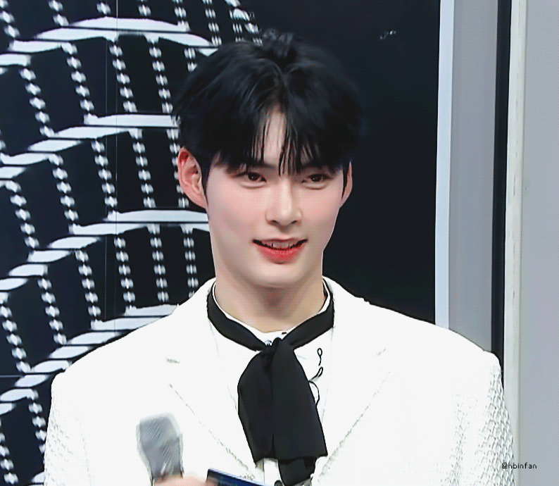 [잡담] 근데 성한빈 데뷔후 얼굴 새삼 내 취향이다 | 인스티즈