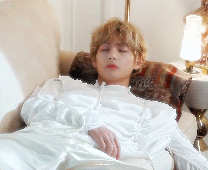 [잡담] 뷔 진짜 어케 이러지 | 인스티즈