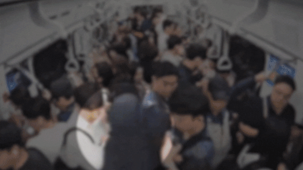 승객 1명 때문에 현실판 부산행 찍은 서울 2호선..gif | 인스티즈