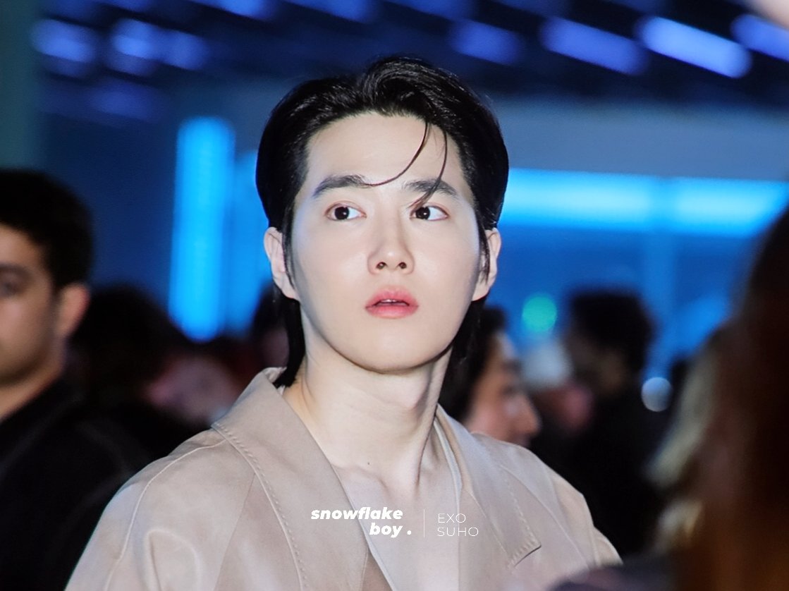[Chat] Milan Suho’s face looks amazing today |  Instiz