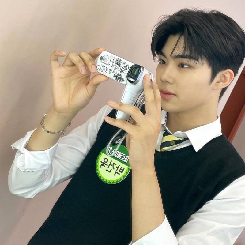 팬들 다 미선누나 만들었다는 05년생 남자아이돌 | 인스티즈