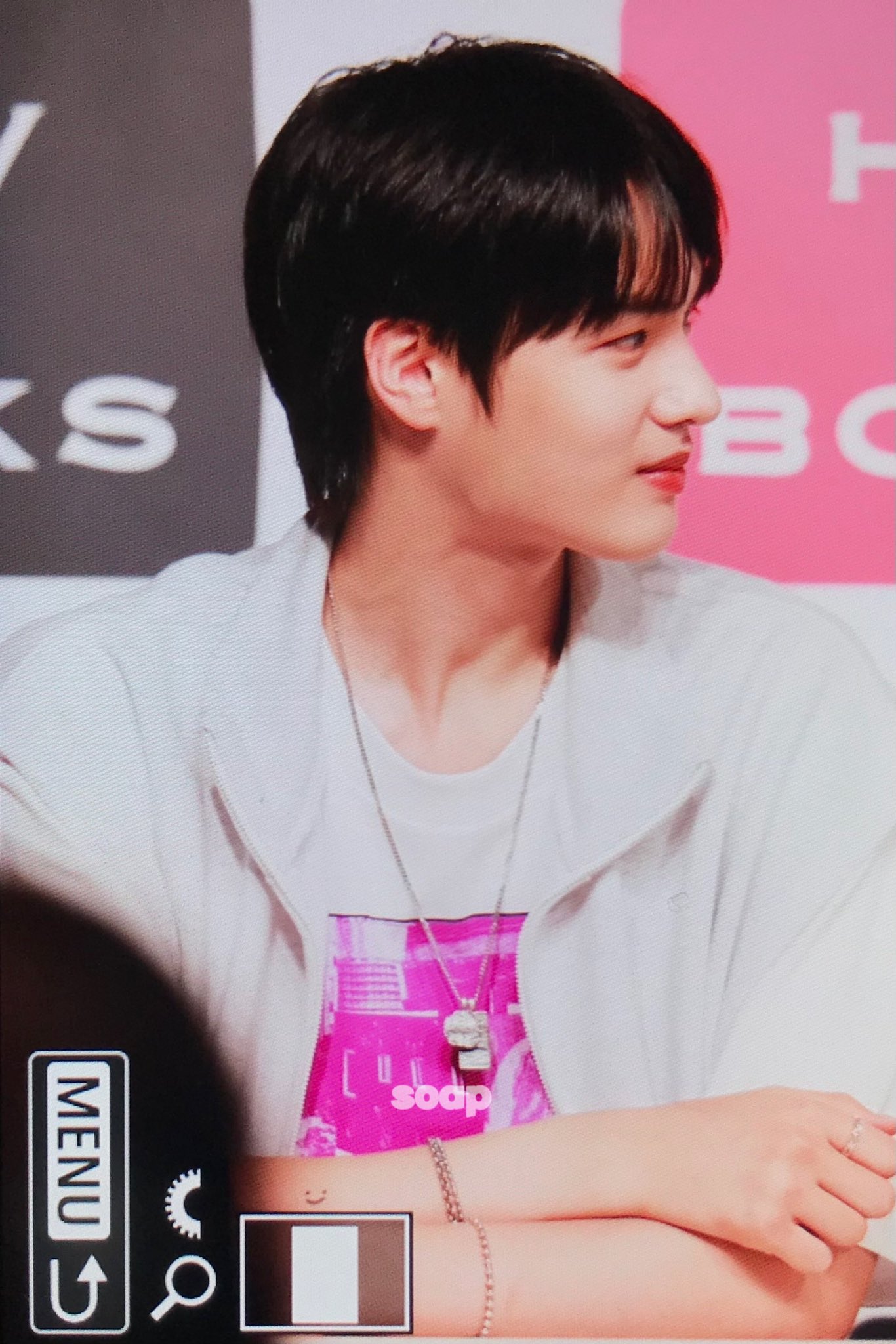 [잡담] 지은호 옆 모습 진짜 은혜롭다 콧대 미쳤음 | 인스티즈