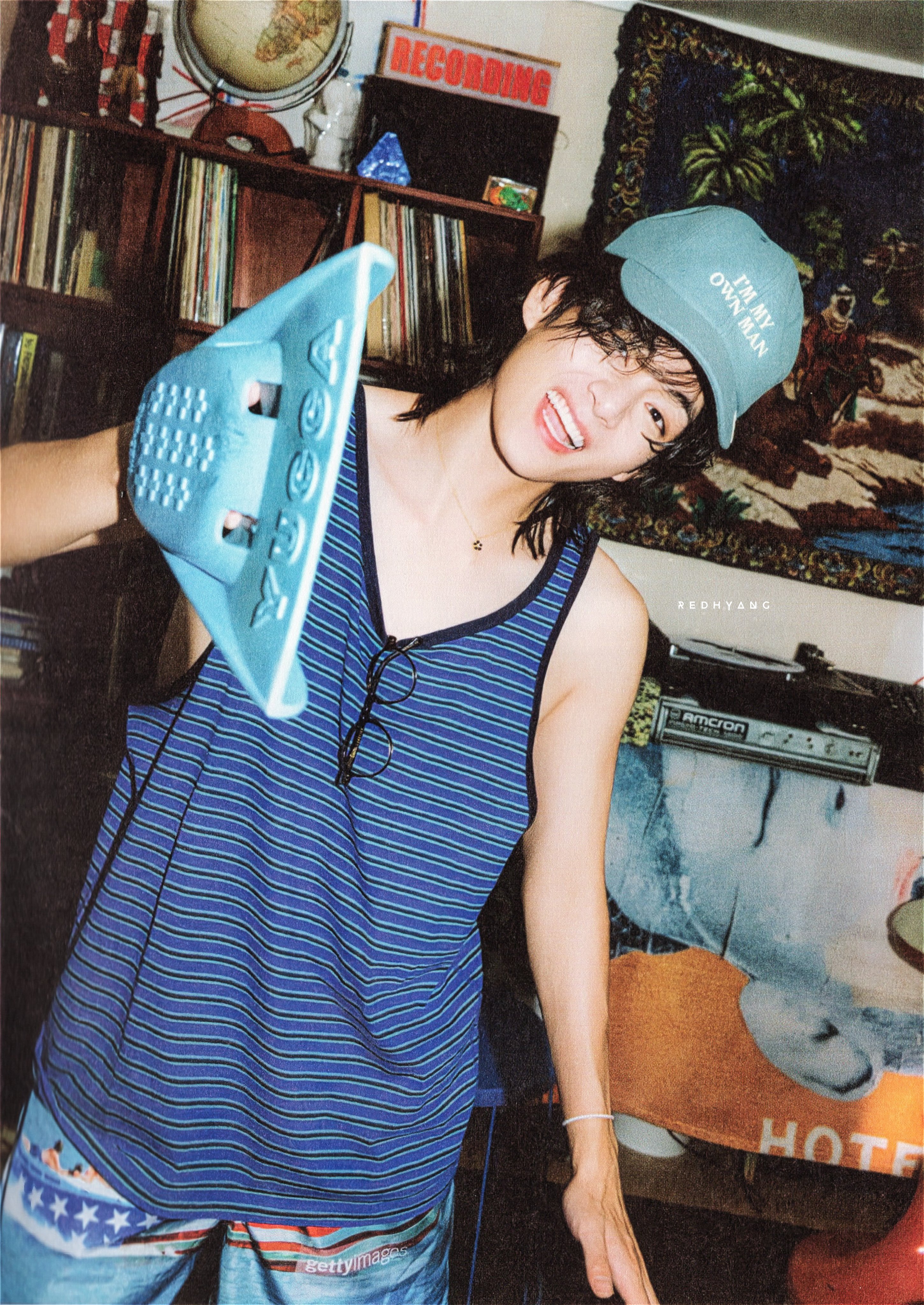 [잡담] 뷔 이거 너무 그 시절 우리가 사랑한 소년같이 나옴 | 인스티즈