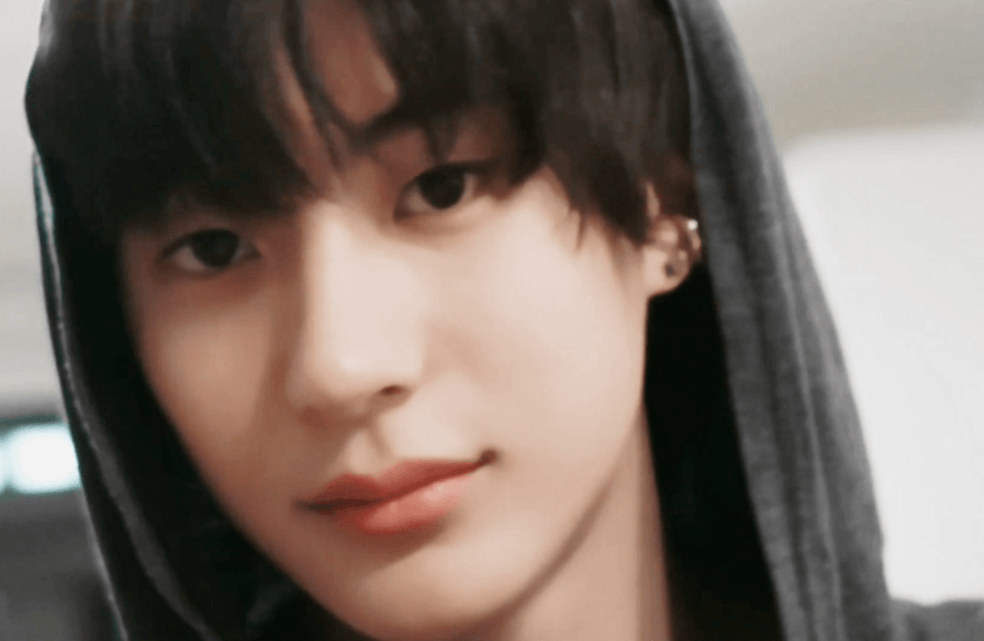 [잡담] 아니 앤톤 귀걸이를 이렇게 보여줄 일임.... | 인스티즈