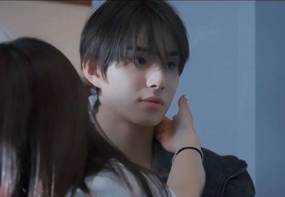 [잡담] 엔시티 정우는 진짜 분위기가 독보적인듯 | 인스티즈