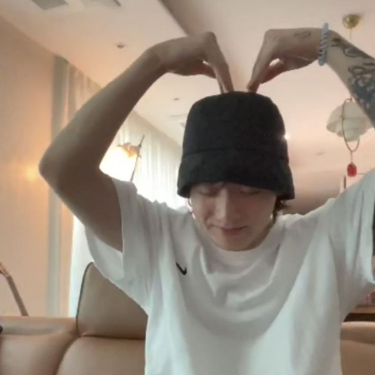 [잡담] 난 진짜 정국이 집 라방 계속 해주는거 당연하게 생각 안 함 | 인스티즈